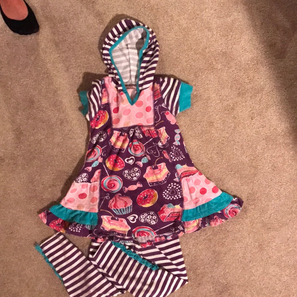 Jelly the Pug outfit